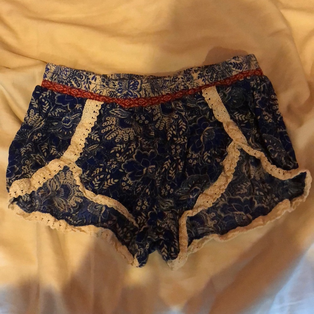 Flowy Shorts Beach